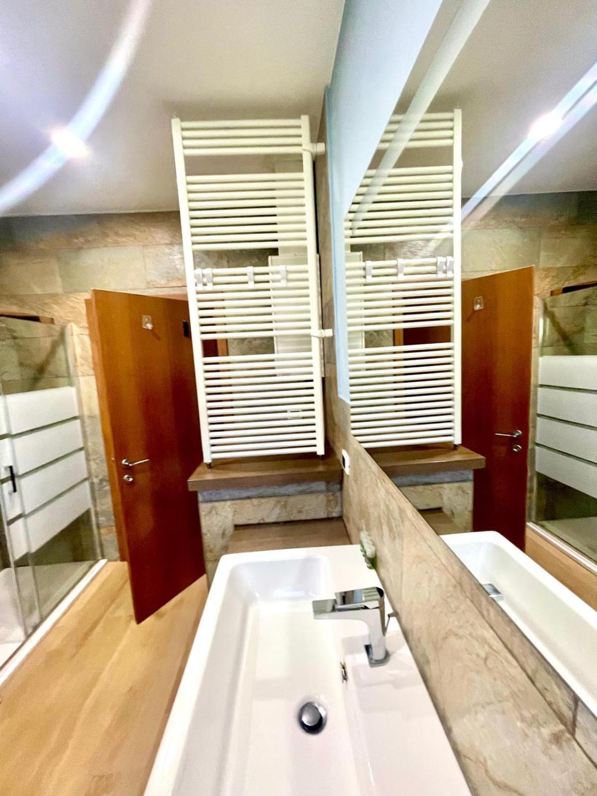 15 - Tourist House Bologna Primaticcio - Self Check-Inアパートメント エクステリア 写真